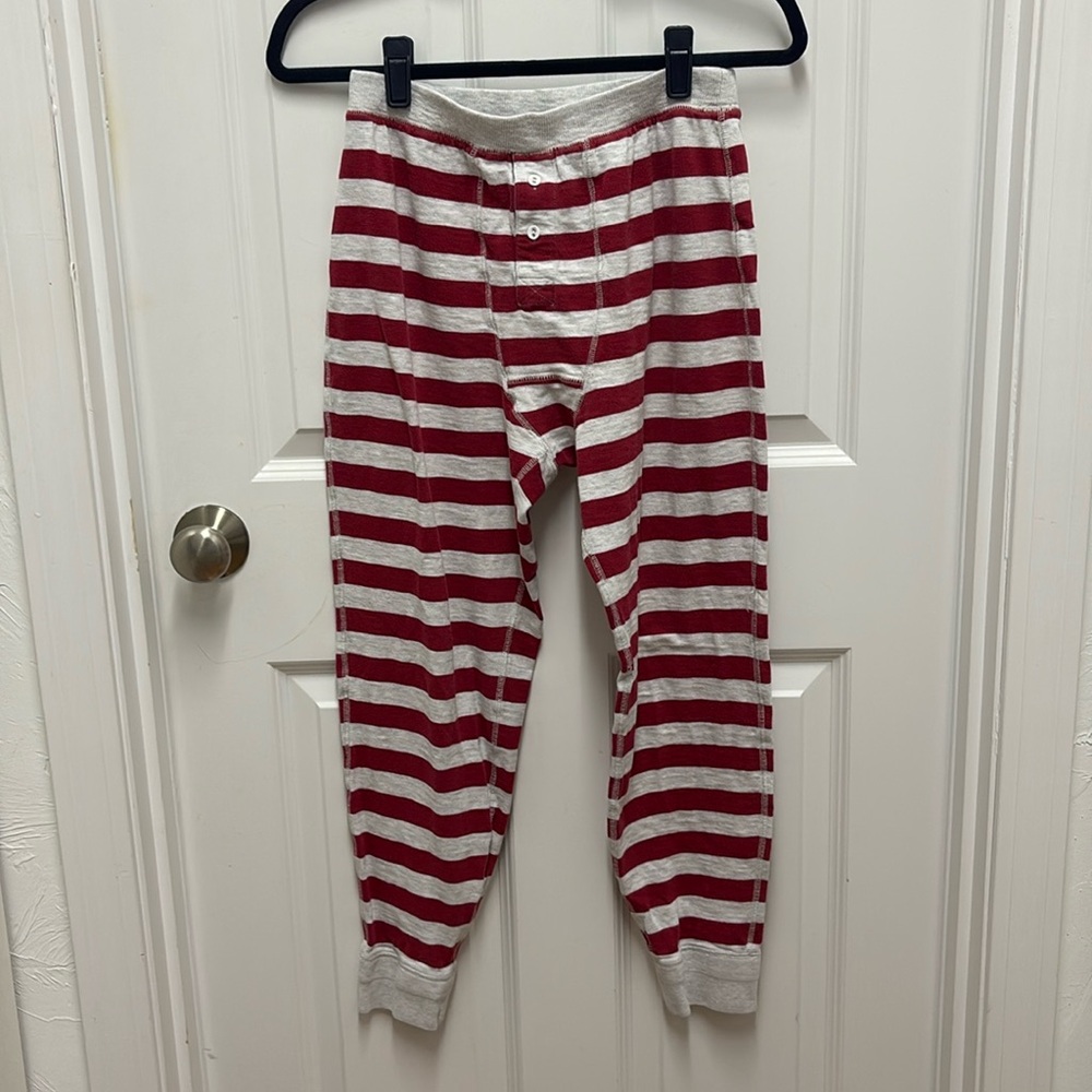 Men’s Gap Red and White Striped Holiday Lounge Pants.‎ Size Small